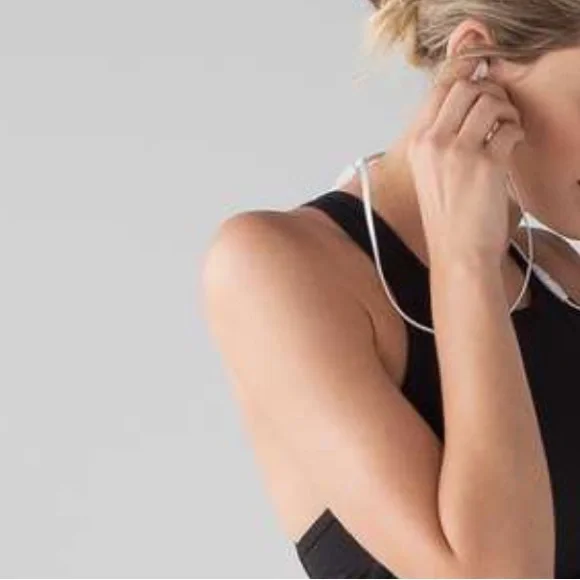 Lululemon Racerback Final Lap Tank Top Black Sleeveless  Size 10 - Picture 7 of 12